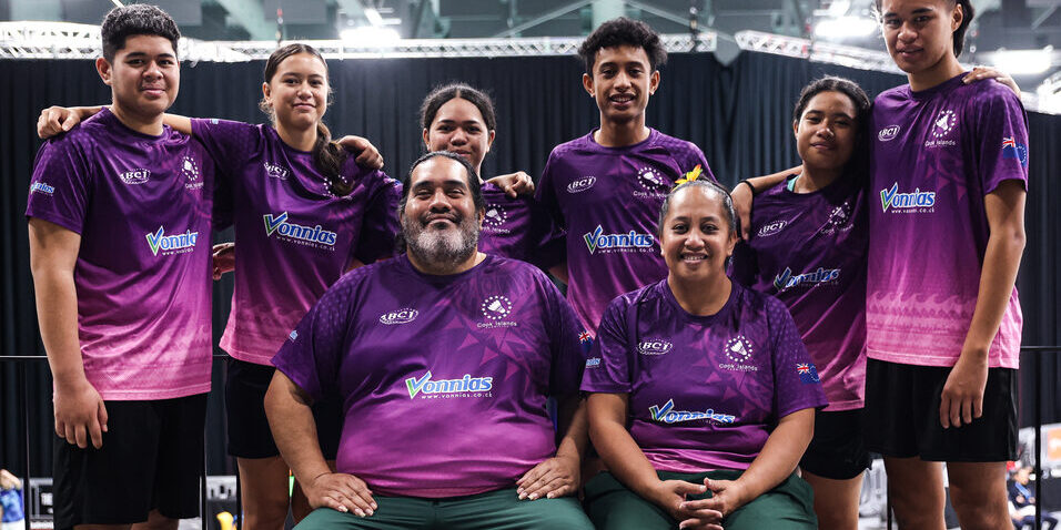 b_20230927_1102_WorldJuniorMixedTeamChampionships2023_BPJS5686 Cook Islands team smiles at the BWF World Junior Mixed Team Championships