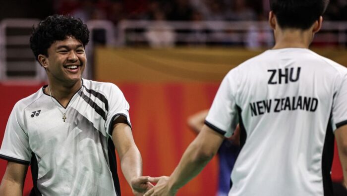 b_20241004_1030_WorldJuniorMixedTeamChampionships2024_BPJS5590 Raphael and Leizhi at World Junior Championships