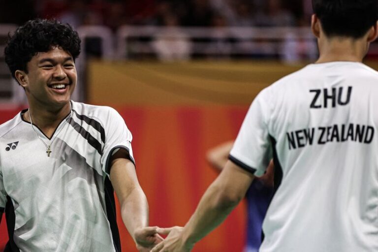 Raphael and Leizhi at World Junior Championships