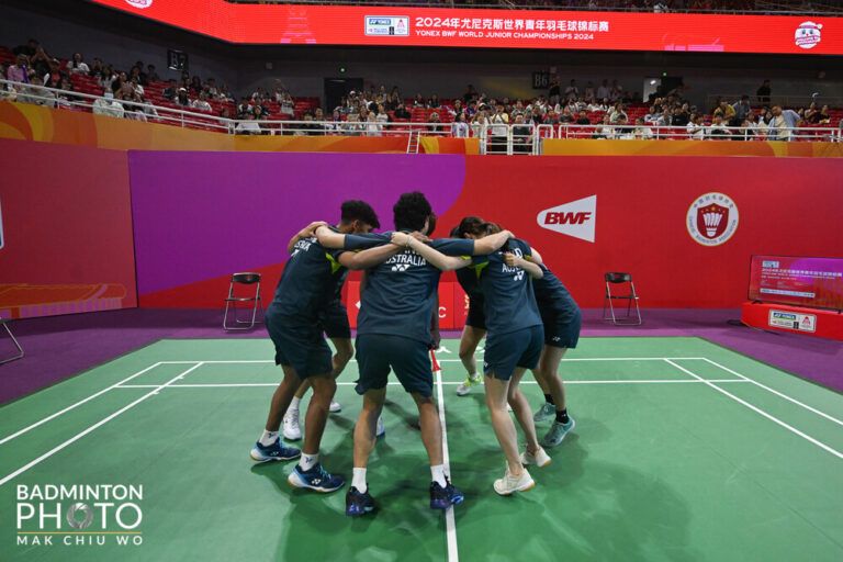 Australia team huddles at BWF World Juniors 2024