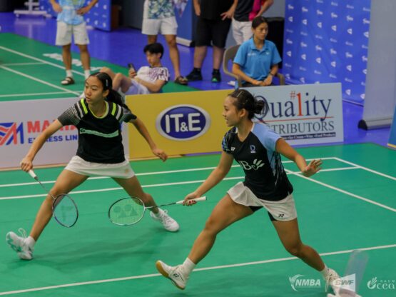 Mimi Ngo and Maureen Wijaya in their semi final
