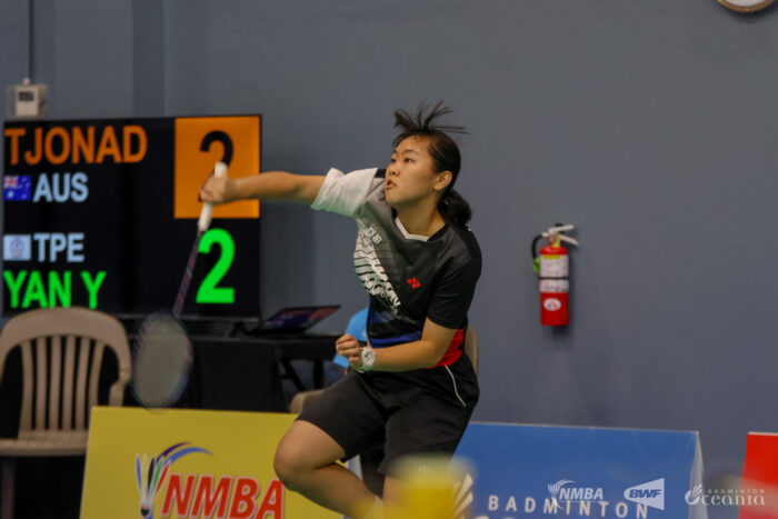 yany1 yan hits shuttle